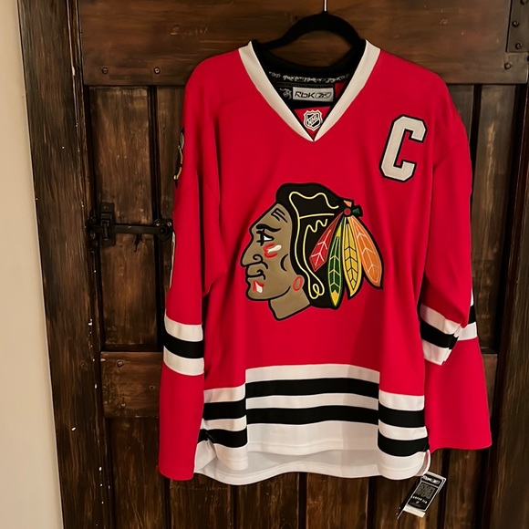 Chicago Blackhawks Toews Jersey - Picture 1 of 8